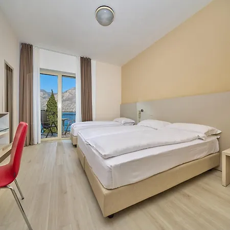 Astoria - 3stelle S 호텔 3*